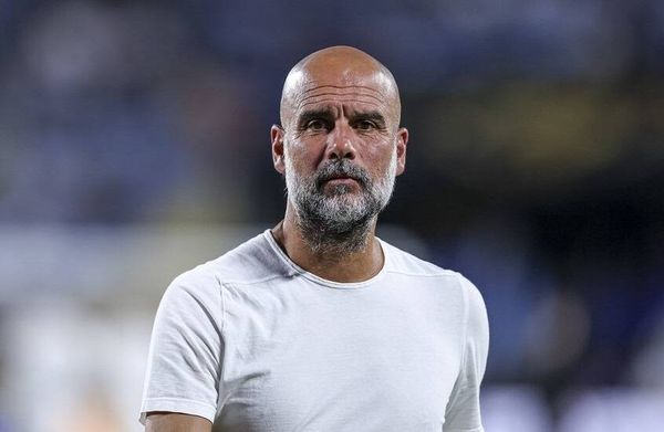 رغم وجود ميسي... غوارديولا يرفض عرض بيكهام ويؤجل عودته إلى التدريب