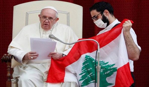 البابا فرنسيس: للصلاة من أجل نهوض لبنان