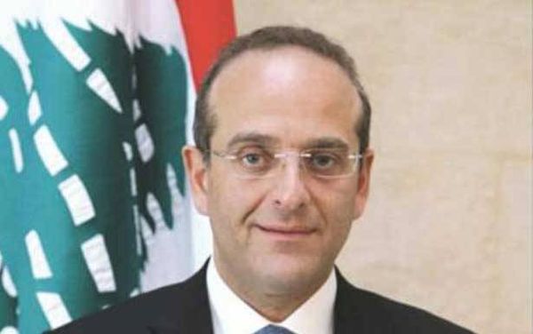 خوري على الأرض لضبط الأسعار