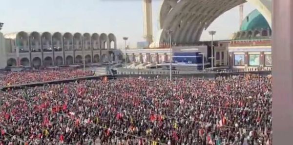 بدء مراسم تشييع خامنئي في طهران وسط حضور شعبي واسع