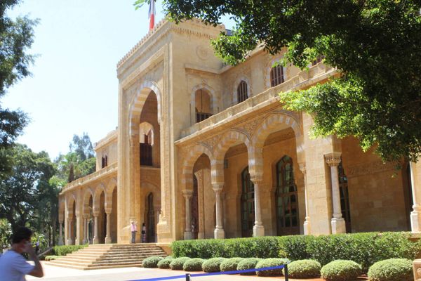 دعوة لودريان للنواب.. انقسام بين "التغييريين"!