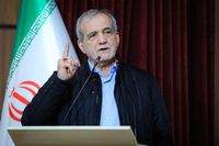 إيران تؤكد التمسك بحقوقها الدفاعية وترفض الخضوع للضغوط الأميركية