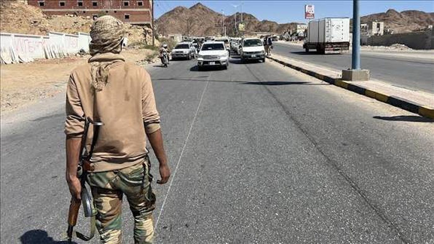 اغتيال قائد لواء ومرافقيه في صحراء حضرموت باليمن