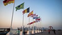 بسبب استضافة كأس العالم
أمير قطر: نتعرض لحملة غير مسبوقة