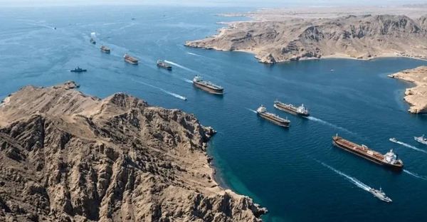 وسائل إعلام إيرانيّة: سماع دويّ3 انفجارات في مضيق هرمز