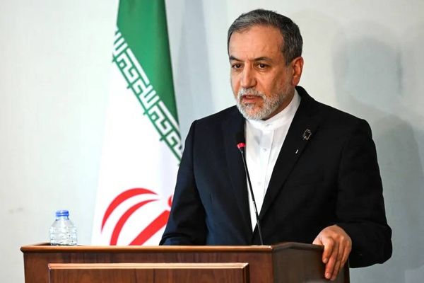 عراقجي: وساطة باكستان بين إيران وأميركا تواجه صعوبات لا فشلاً