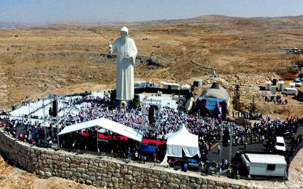 قلق مسيحي من اداء الاحزاب