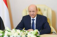 العليمي يدعو المجلس الانتقالي الجنوبي إلى الحوار