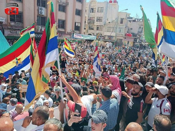 الجيش لن يدخل السويداء... والمطالب المحقة للمعالجة... والتحرّكات لم تتمدّد
الحناوي لمشايخ لبنان وسوريا : لتحقيق المطالب تحت سقف الوطن