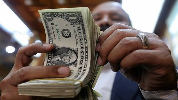 قريبا.. مصر تلغي قيود الإيداع بالدولار
