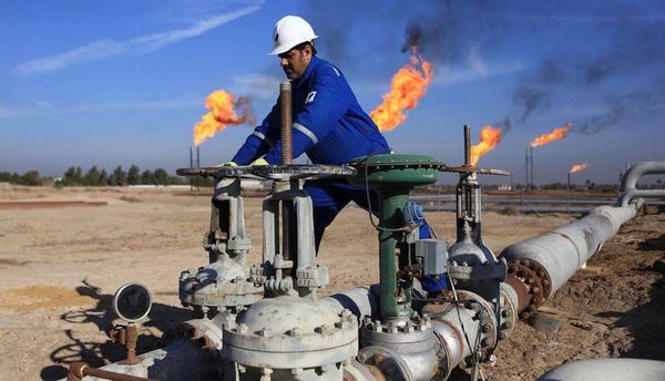 30 ألف طن من الفيول العراقي تصل لبنان