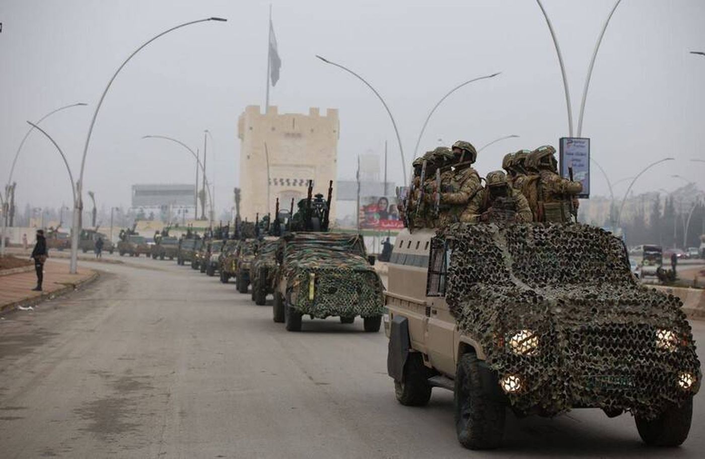 الجيش السوري يعلن فتح ممرين إنسانيين