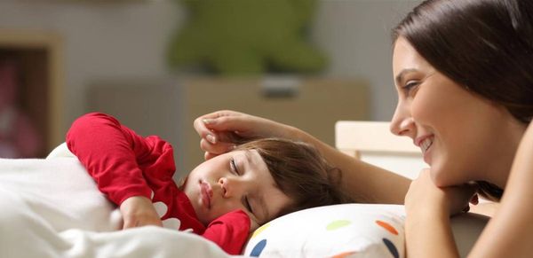 7 نصائح لحل مشكلات نوم الأطفال قبل مرحلة الدراسة