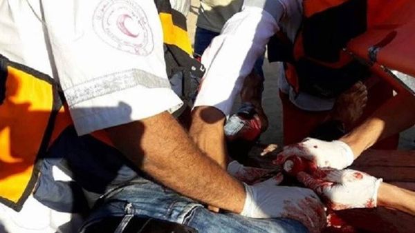 إصابة 3 فلسطينيين بالرصاص و7 مسعفين بالاختناق في قطاع غزة