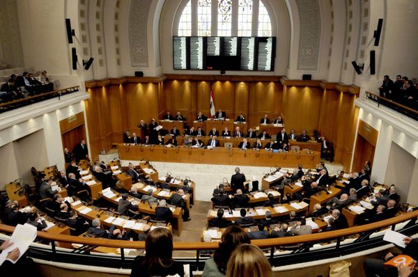إقتراح قانون مكرر من فتوش للموافقة على التمديد لمجلس النواب