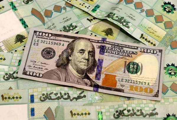 تراجع قيمة الدولار عالميًا: مخاطر اقتصادية.. وبدائل نقدية
مارديني: أي انحدار في قيمة الورقة الخضراء
بنسبة 2% و3% سيتسبّب بارتفاع الأسعار في لبنان