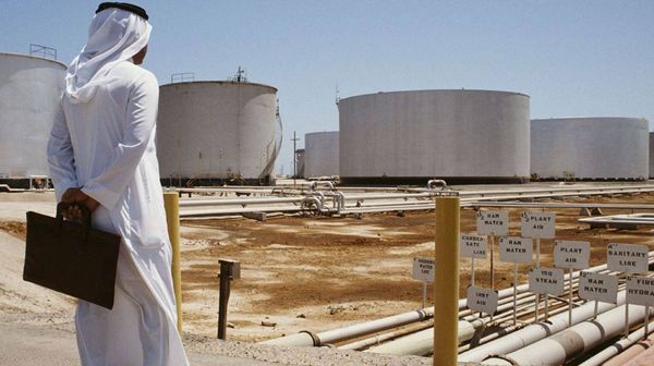 الحوثيون: 7 طائرات مسيرة هاجمت مضختي نفط في السعودية
الرياض تعترف: للتصدي للارهابيين المدعومين من ايران