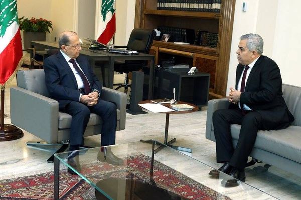 عون تسلم من ديب نسخة عن قانون المفقودين والمخفيين قسرا ووعد بمتابعة تنفيذه بعد تشكيل الحكومة وتناول التطورات مع حمدان