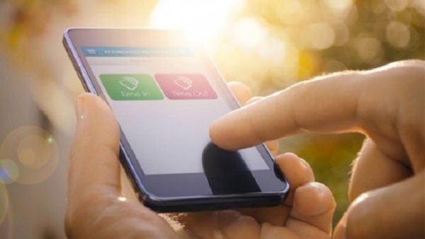 “رامكو سيستمز” تُعلن عن جهاز متنقل جديد لتسجيل حضور العاملين