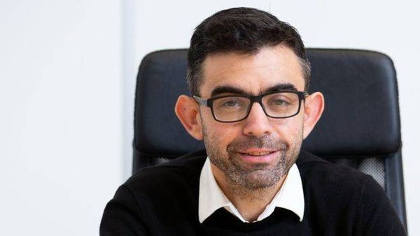 "سرقت 30 ألف جنيه من أمي لأجني الملايين"