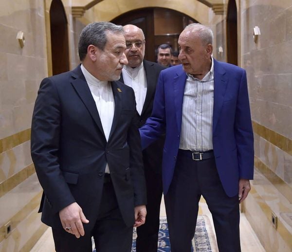 عراقجي: حاولنا فتح صفحة جديدة من العلاقات مع لبنان
في مختلف المجالات بما يخدم المصالح المشتركة