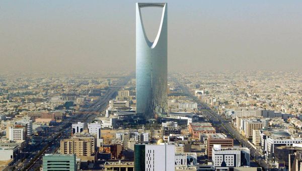 السعودية.. الشيكات غير المصدقة لن تقبل في بيع العقارات