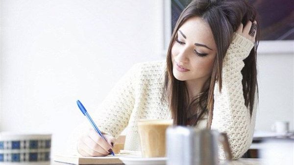 النساء يزددن ذكاءً خلال فترة الخصوبة... لكنّ ماذا عن فترة الدورة الشهريّة؟