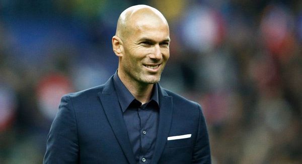 كيف رد زيدان على أخبار عودته للتدريب؟