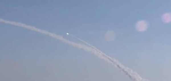 بالفيديو: لحظة اطلاق صواريخ من الغواصة الروسية على مواقع "داعش"