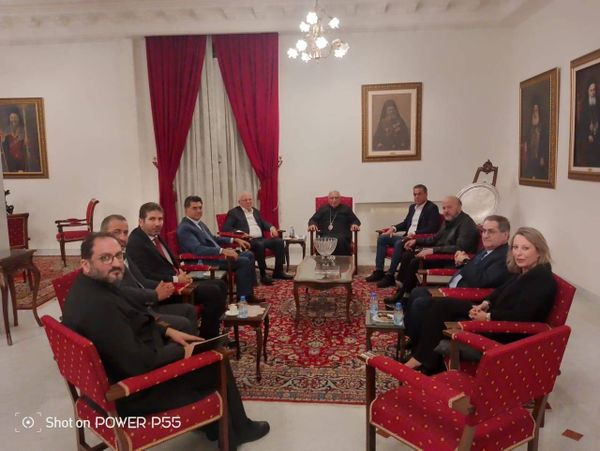العبسي يلتقي الوزراء والنواب الكاثوليك