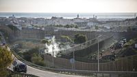 المغرب وإسبانيا يعيدان فتح الحدود للعاملين في سبتة ومليلة