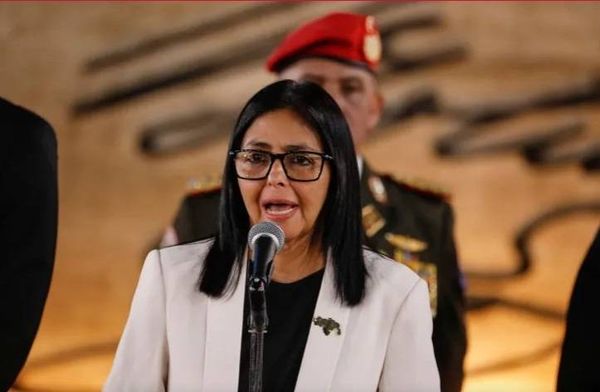 رئيسة فنزويلا المؤقتة دعت الى حوار
مع المعارضة دون 