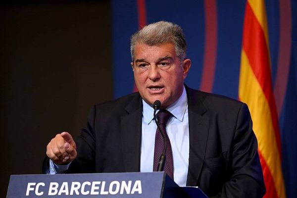 في الصحافة الكاتالونية... هكذا يخفي
لابورتا "فضائح" برشلونة