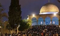"حماس" تدعو الفلسطينيين إلى "هبة عارمة دفاعا عن الأقصى"
