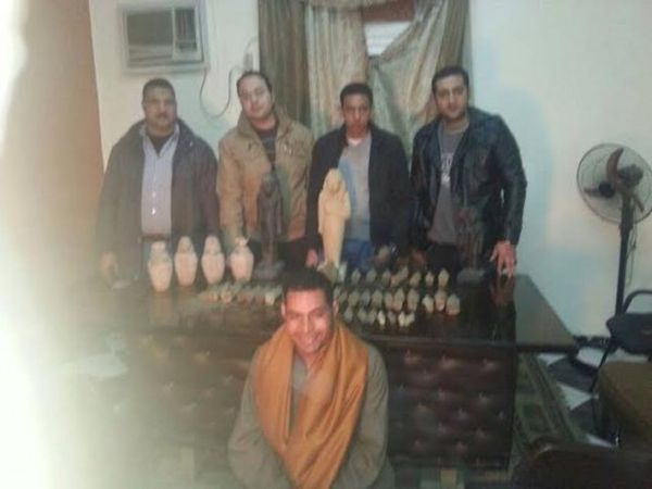 قصة لاعب كرة السلة الأمريكي أليكس اوومي والقذافي. 