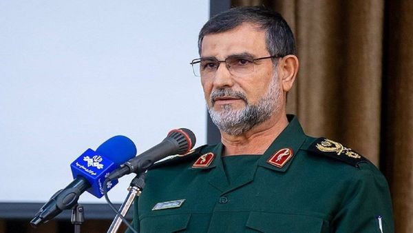 ما حقيقة اغتيال قائد القوة البحرية في الحرس الثوري الإيراني؟