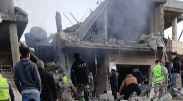 العدو يُواصل اعتداءاته: إستهداف مبانٍ في البقاع الغربي بعد الإنذارات
غارات في الهرمل... تدمير منازل في الجنوب... وطيران حربي فوق الضاحية