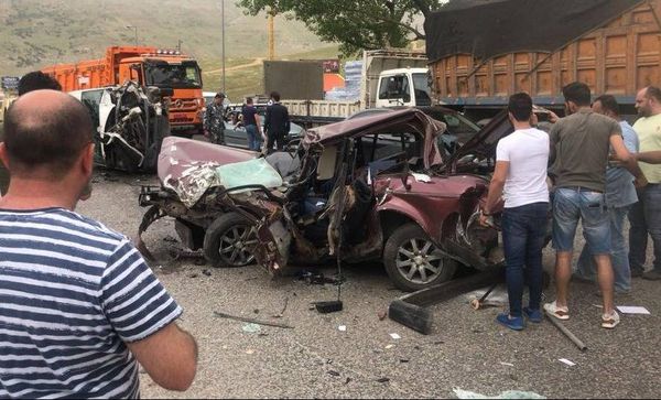 بالصور: حادث مروّع في ضهر البيدر.. قتيل و5 جرحى