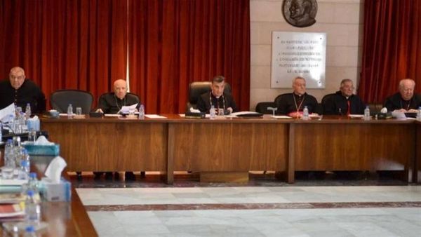 المطارنة الموارنة: نحذر من إعادة توريط لبنان في نزاعات اقليمية مسلحة