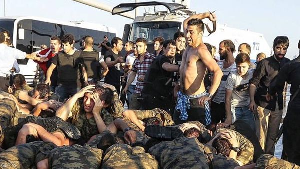 خطير وصادم: فرضية "الانقلاب الوهمي" في تركيا تتعاظم
