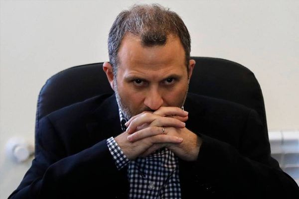 نصيحة حزب الله لباسيل 