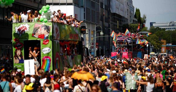 Israel Sponsors Booth at Berlin Pride Parade; LGBT Activists: It's Pinkwashing