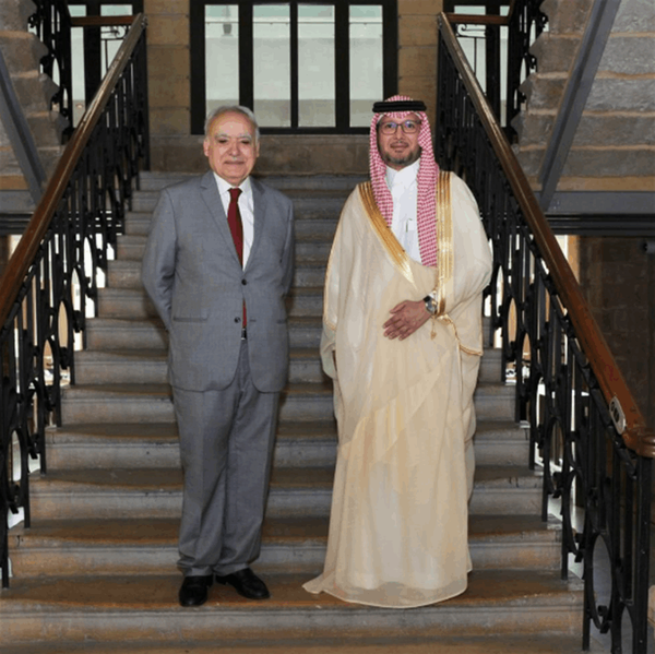 سفير المملكة في لبنان يزور وزير الثقافة