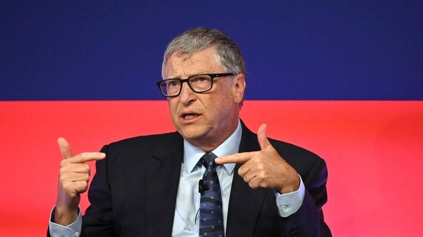 إعلام: لولا هذا القرار لأصبح بيل غيتس أغنى من إيلون ماسك وجيف بيزوس معا