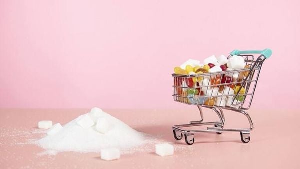 دراسة تظهر ضرر السكر على الأمعاء