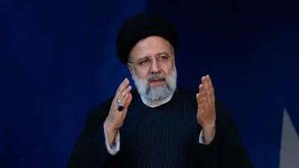 إيران تصف العقوبات الأوروبية بالمؤسفة وغير قانونية
رئيسي من باكستان: إذا هاجمتنا «إسرائيل» فلن يتبقى منها شيء