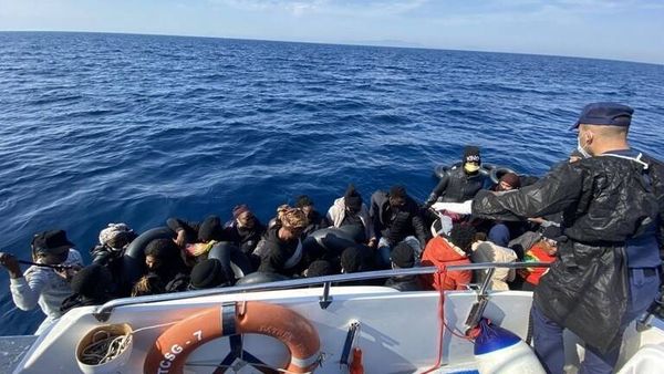 غرق 5 مهاجرين غير شرعيين قبالة سواحل إزمير