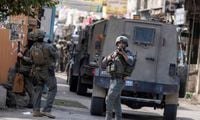 الاحتلال يعتقل 29 فلسطينياً ويعتدي على مواطنين في الضفة
