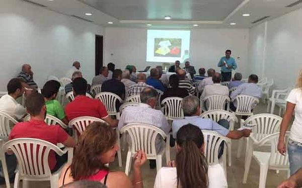 ندوة زراعيّة عن مُكافحة ذبابة الفاكهة