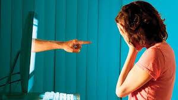 التنمّر الرقمي… من يحمي أطفالنا في عالم بلا جدران؟